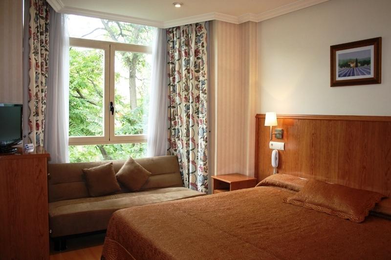 Hotel Ah Liceo - Arturo Soria Centro 4*