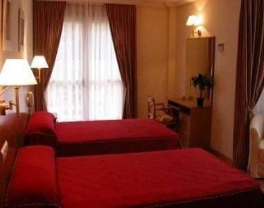 Ah Liceo - Arturo Soria Centro Hotel