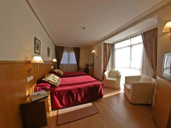 Hotel Ah Liceo - Arturo Soria Centro